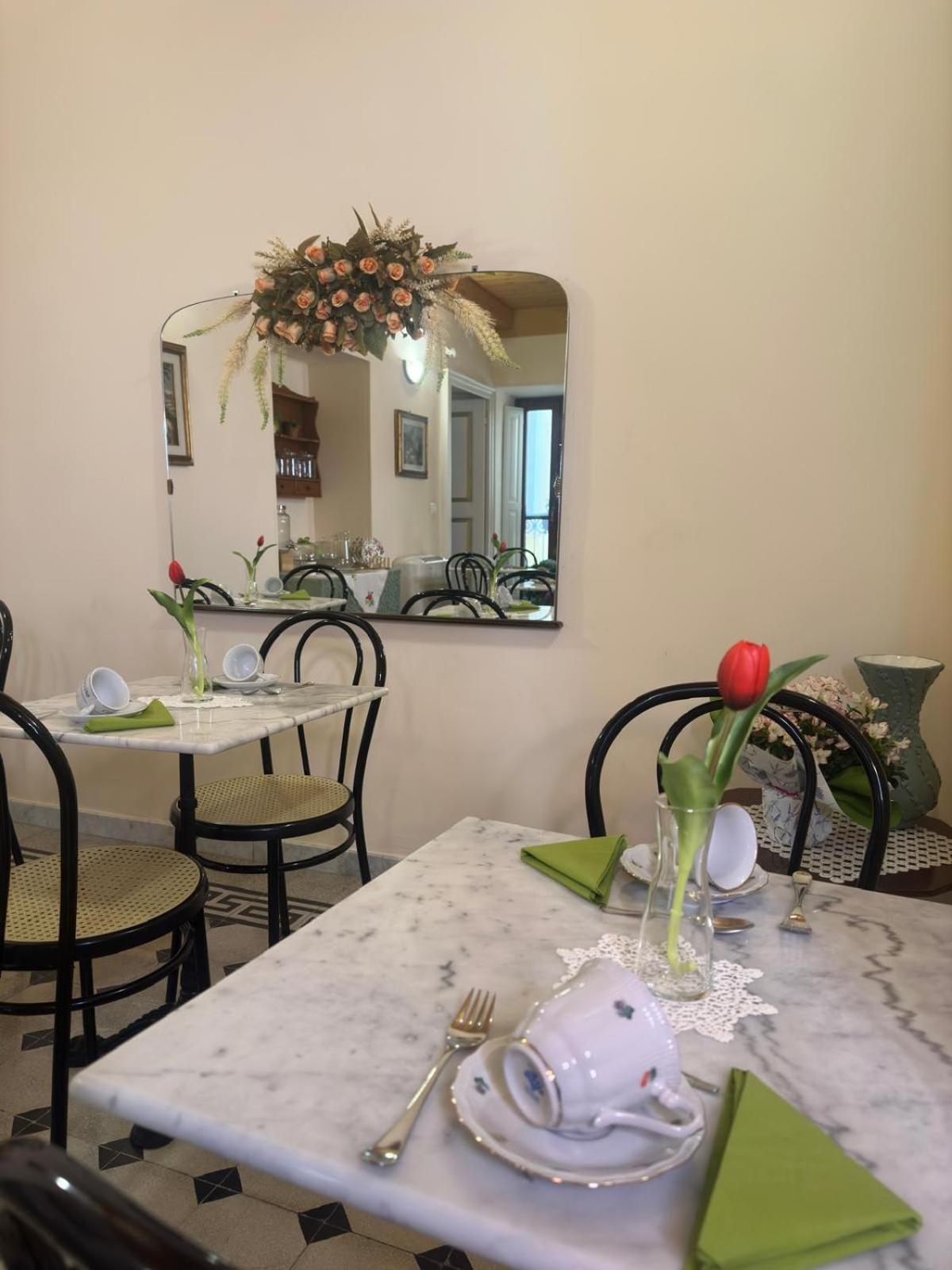 Residenza Gonzaga Hotel Serracapriola Ngoại thất bức ảnh
